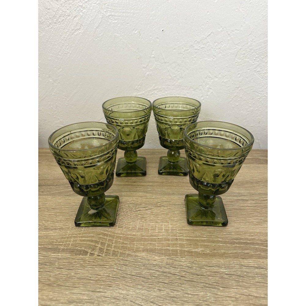 Vint.  Indiana PARK LANE by Colony 4 Green Wine/Juice Goblets Square Base 4.5"